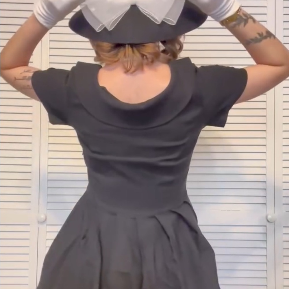 Black Pleated Fit and Flare Midi Dress - Picture 4 of 9